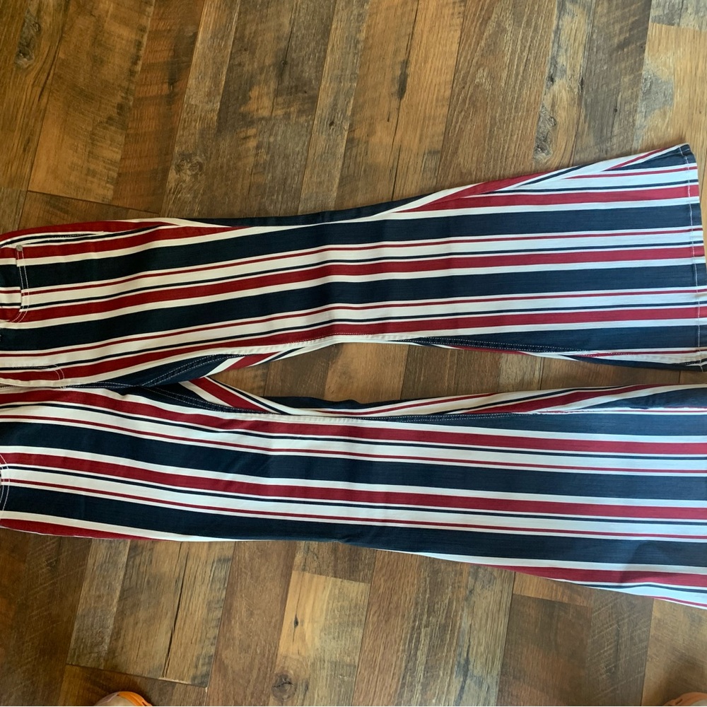 Shyanne red/white/blue stripe flare